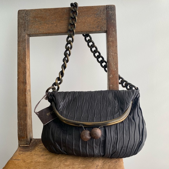 ⭐️HOST PICK⭐️ Erva Designs shoulder handbag